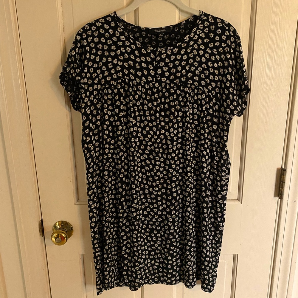 Ditsy Floral Shift Dress